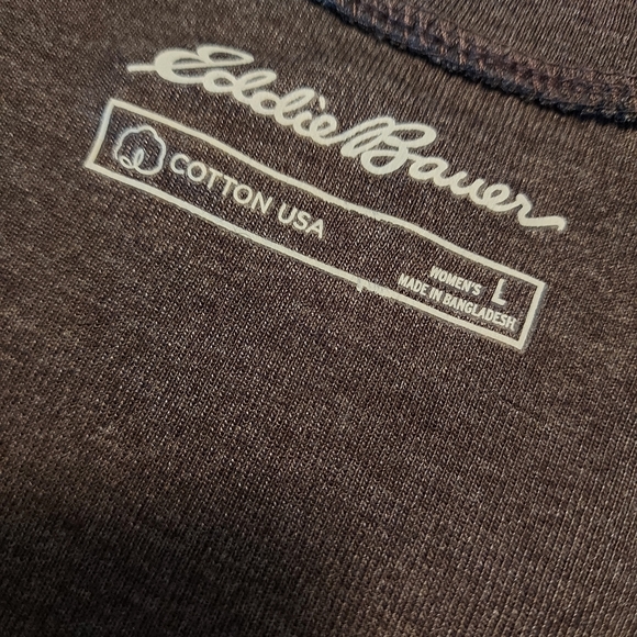 Eddie Bauer V-Neck Shirt - Picture 2 of 3